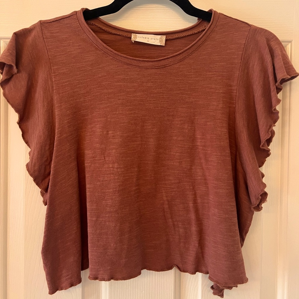 Altar’d state short sleeve top ruffle sleeve